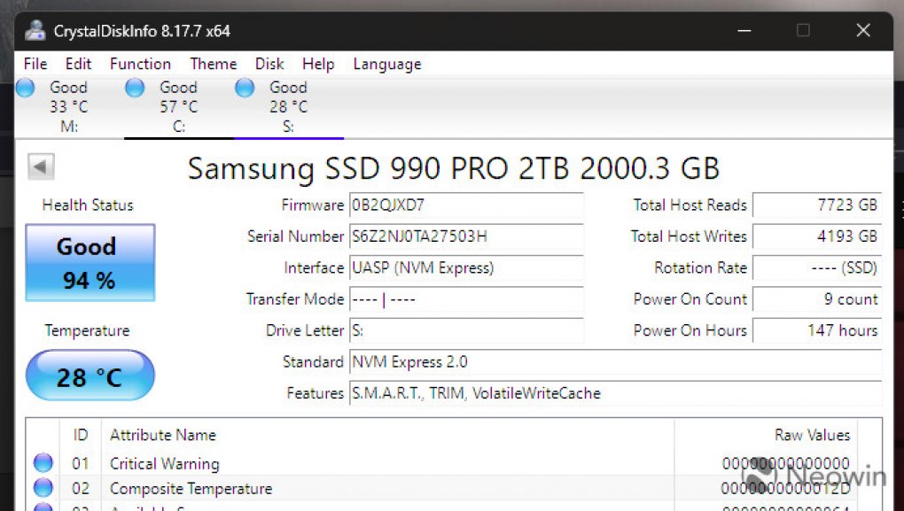 Samsung 990 Pro 2 TB bei Crystaldiskinfo.