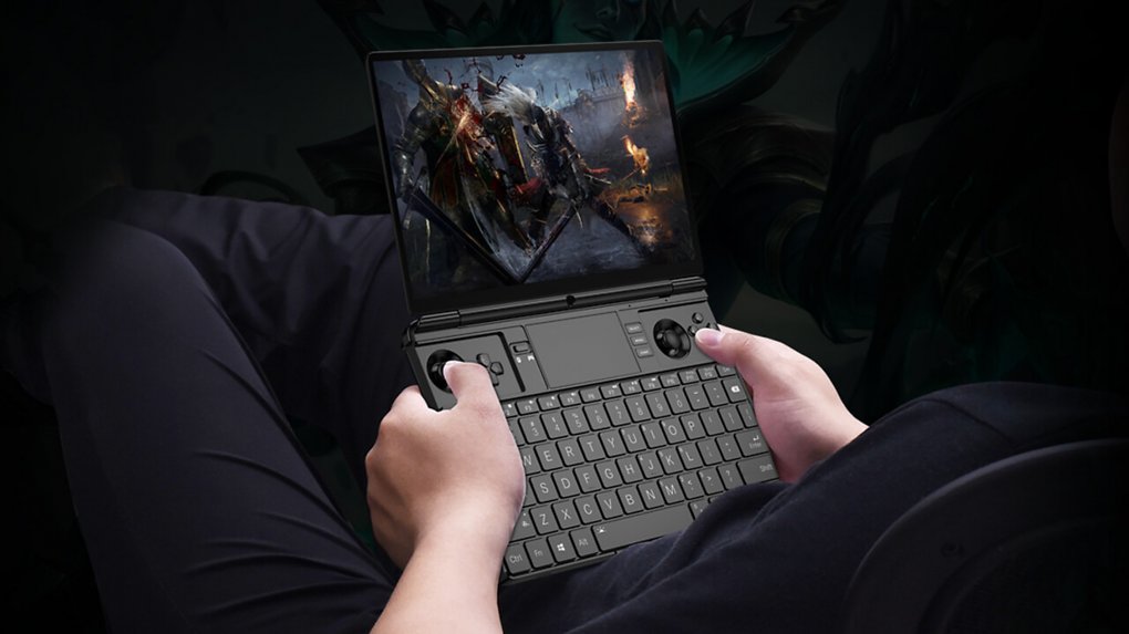 Der GPD Win Max mit AMD Ryzen 7 7840U ist ein Handheld-/Notebookmix