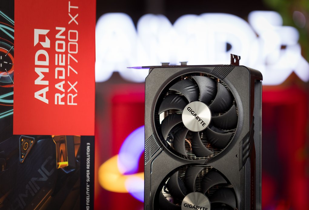 Gigabyte Radeon RX 7700 XT Gaming OC