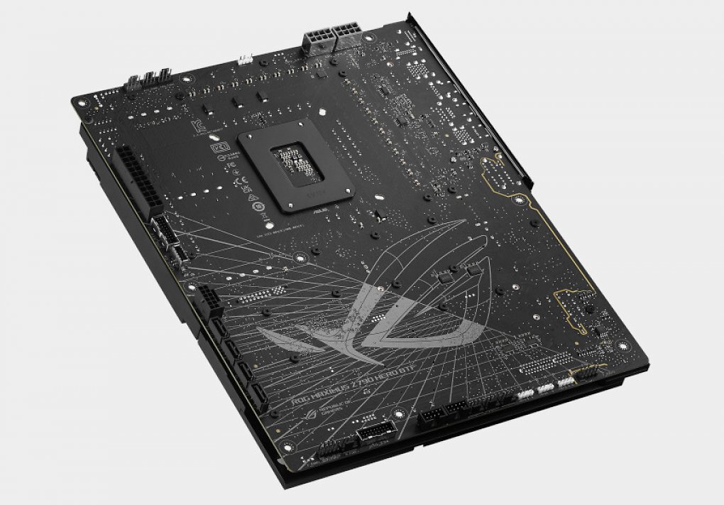 Die meisten Anschlüsse des Asus ROG Maximus Z790 Hero BTF befinden sich auf der Rückseite.
