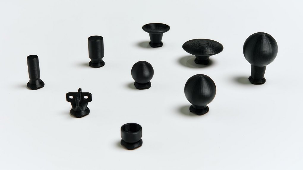 Mit einem 3D-Drucker können verschiedene Erweiterungen für den Analogstick des Xbox Adaptive Joysticks hergestellt werden.