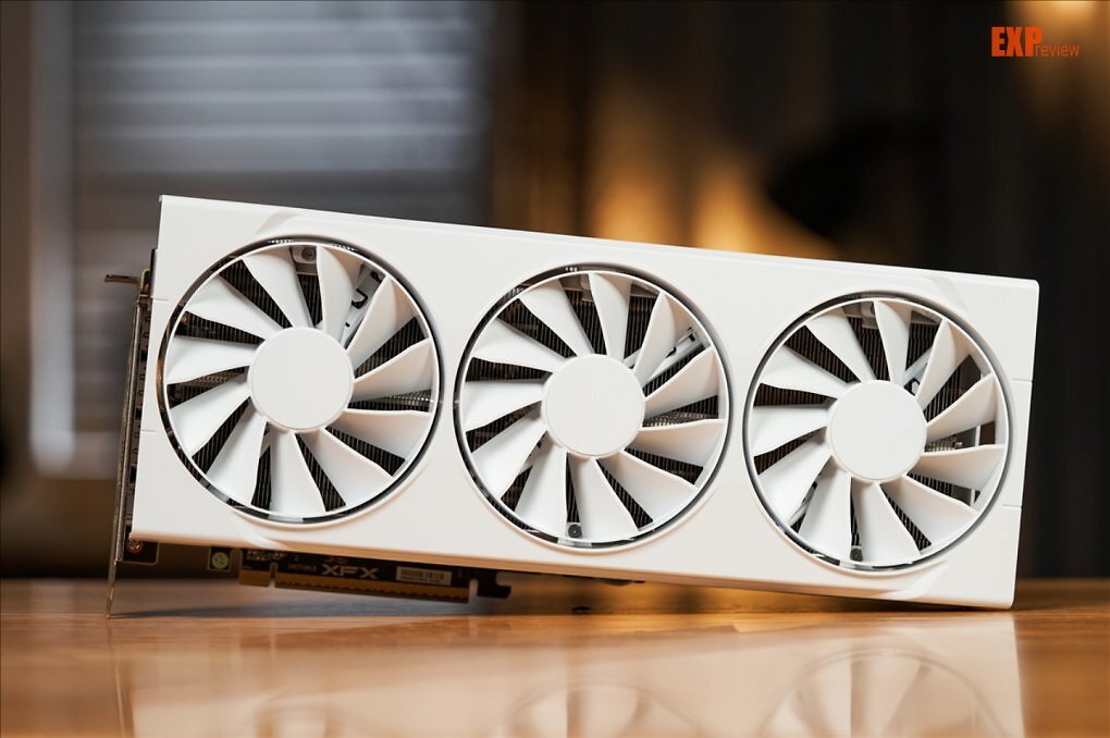 XFX Swift Radeon RX 9070 GRE (1)