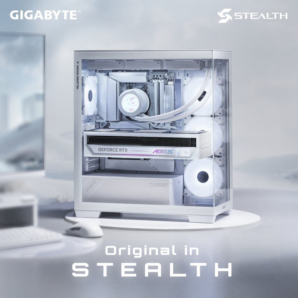 Gigabyte C500 Panoramic Stealth Ice