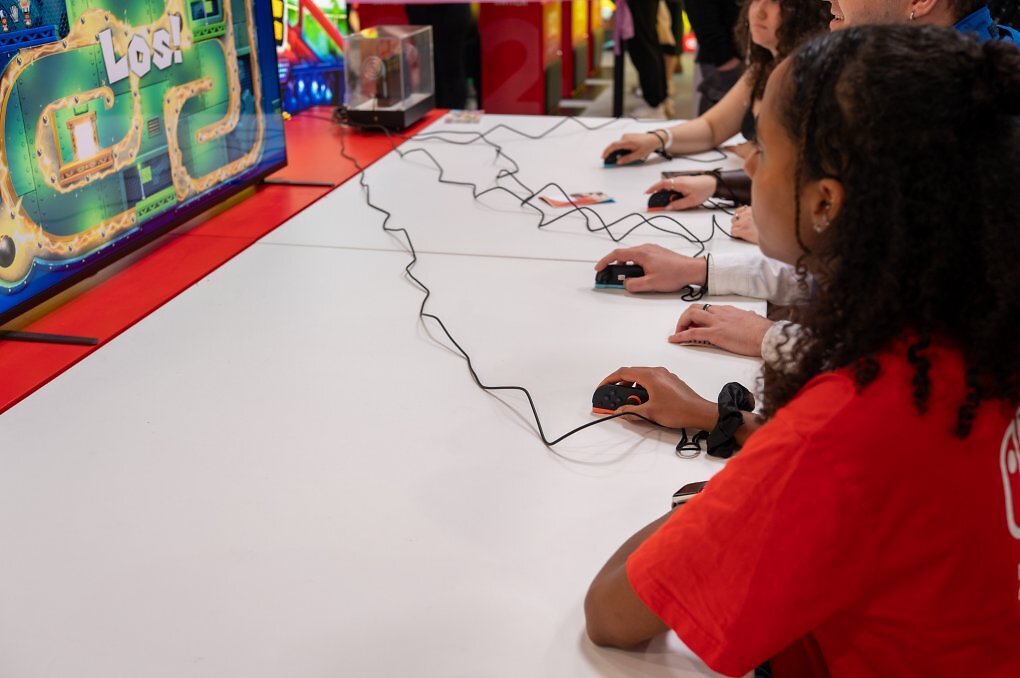 Hier konnte man die Maus-Funktion der neuen Joy-Con 2-Controller im Spiel ausprobieren.