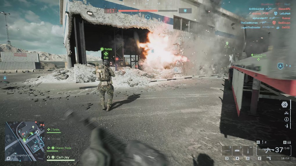 Die Hallen bei Operation Firestorm lassen sich leider nicht vollständig in Schutt und Asche legen.