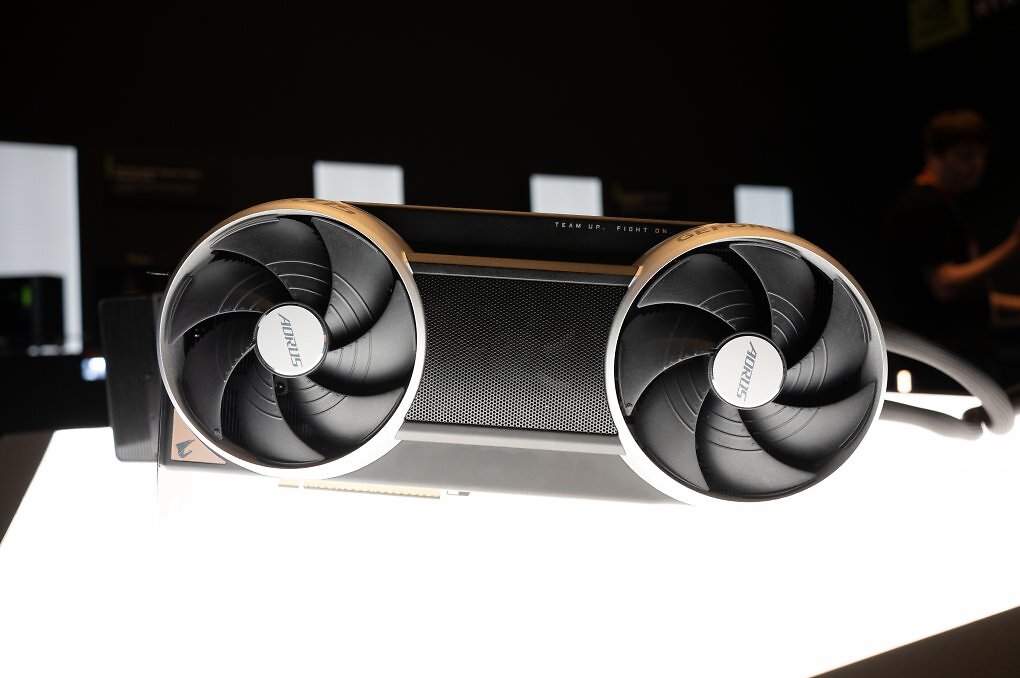 Gigabyte Aorus Geforce RTX 5090 Infinity (13)