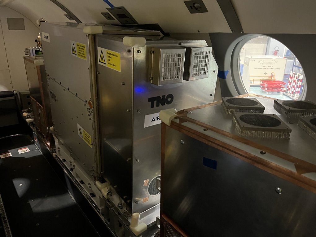 Ultraair-Laserterminal im Inneren des Flugzeugs