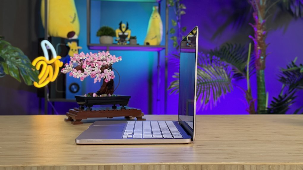 Schlank und ohne Lüfter heilt mich das Macbook Neo hoffentlich von meinen Gaming-Notebook-Erfahrungen zu Unizeiten.