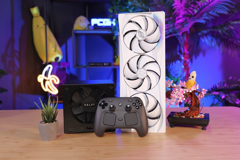 Größenvergleich: Steam Machine vs. RTX 5090