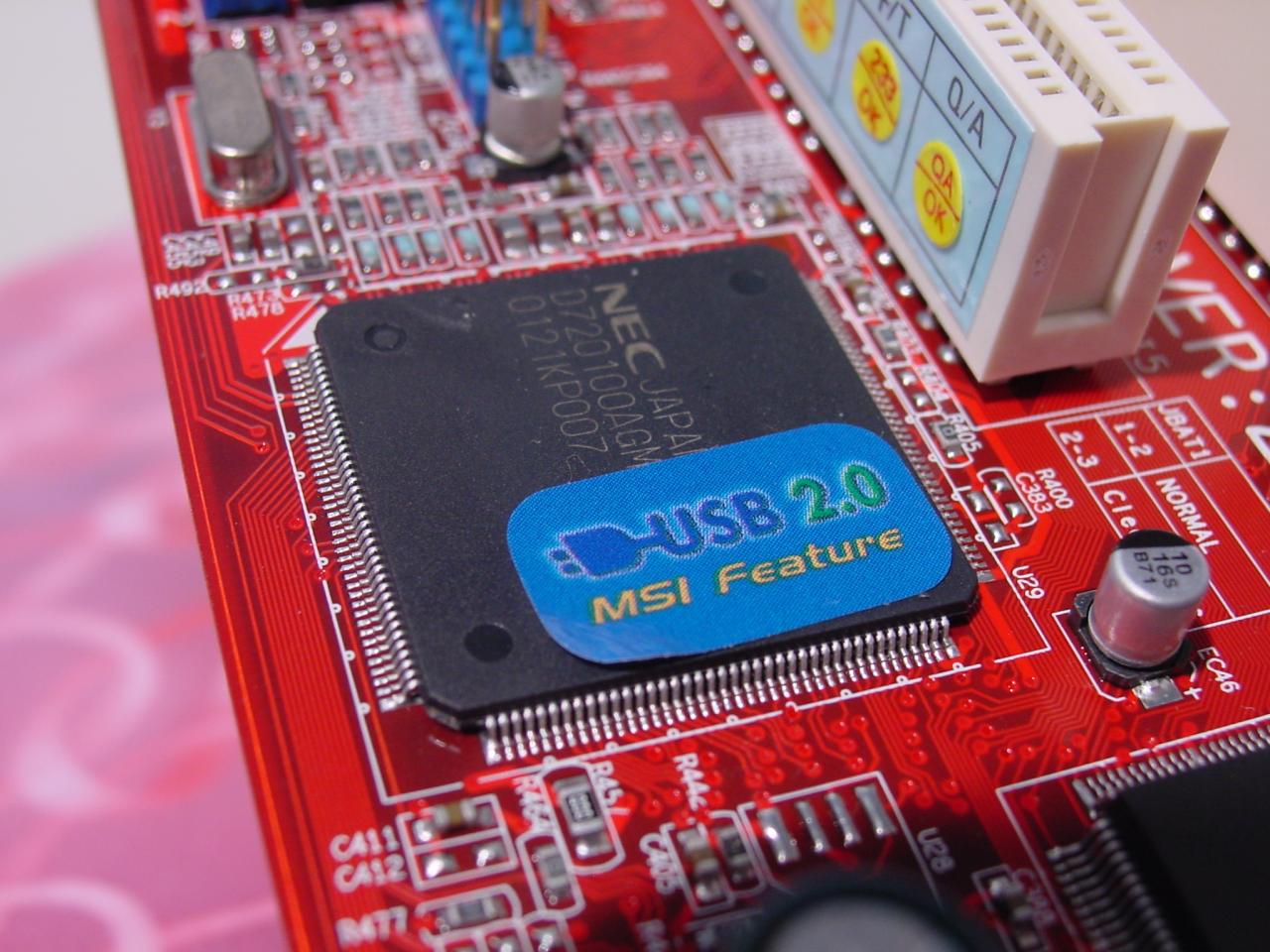[20/12/2001] ReADY FOR USB 2.0 Der USB-Controller für die ICH4-Southbridge wird von NEC hergestellt und bietet vier Anschlüsse.