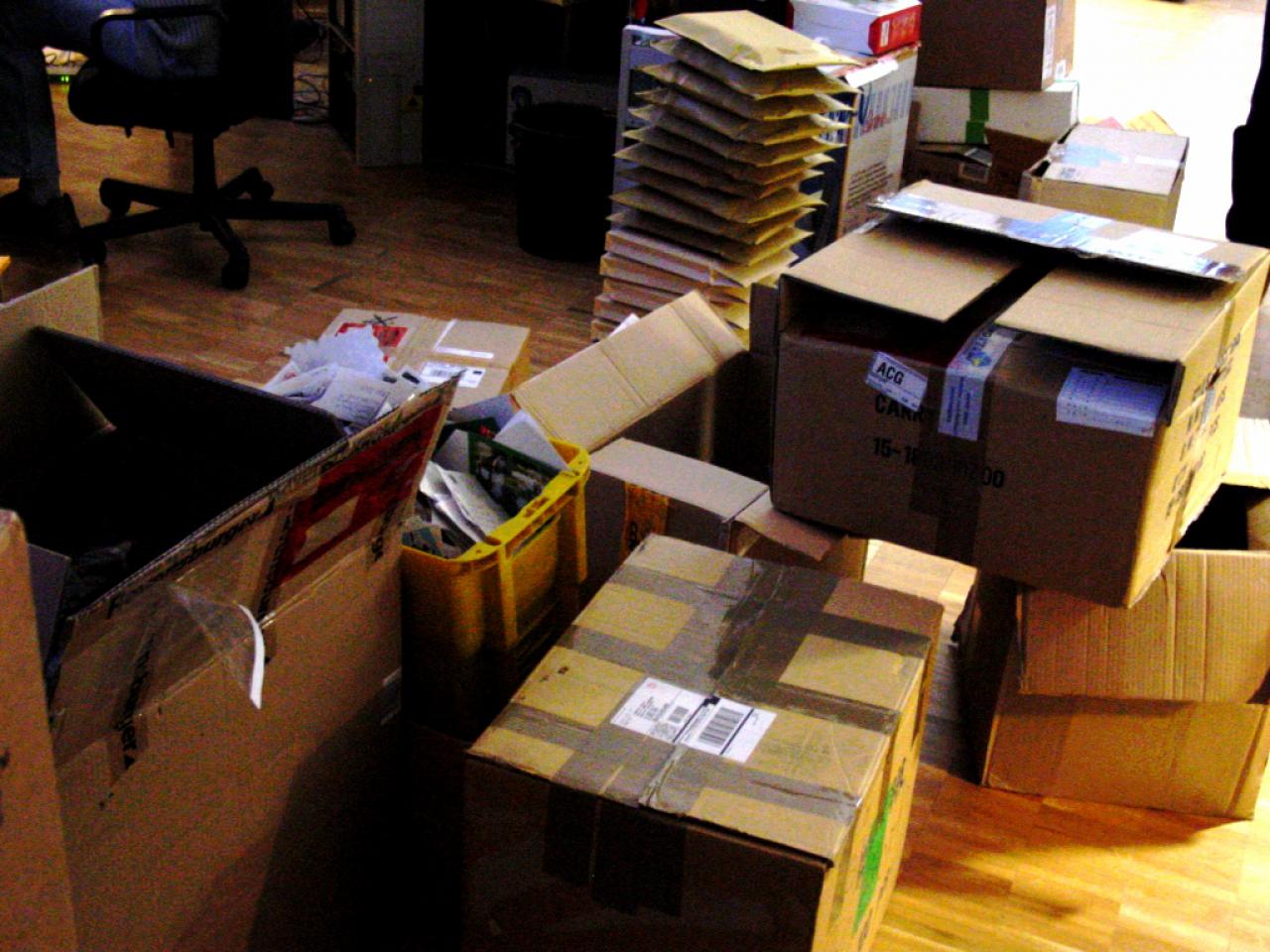 [07/01/2002] Chaos: Die Preise werden verpackt.