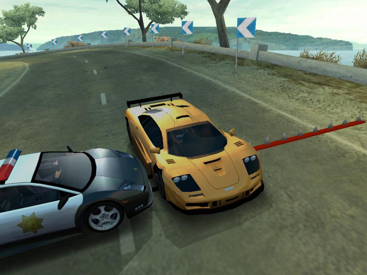 [14/11/2002] Need for Speed: Hot Pursuit 2 - Heiße Verfolgungsjagden, Nagelbänder, Festnahmen: 2002 gab es dafür 78 Prozent.