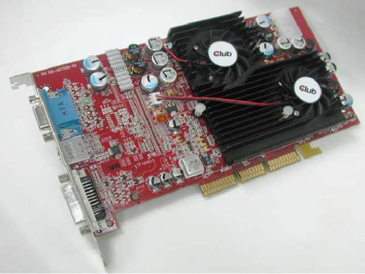 [06/03/2003] Das erste Bild einer Radeon 9800 lieferte uns Club 3D. Auffällig: der große Kühlkörper mit zwei Lüftern.