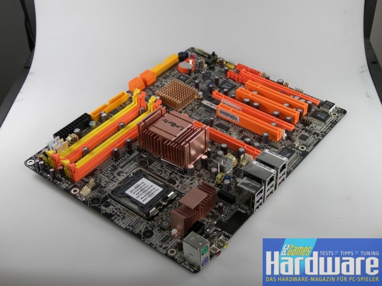 [23/02/2007] Den kompletten Test des DFI Lanparty UT ICFX3200-T2R/G finden Sie in der PCGH 04/2007.