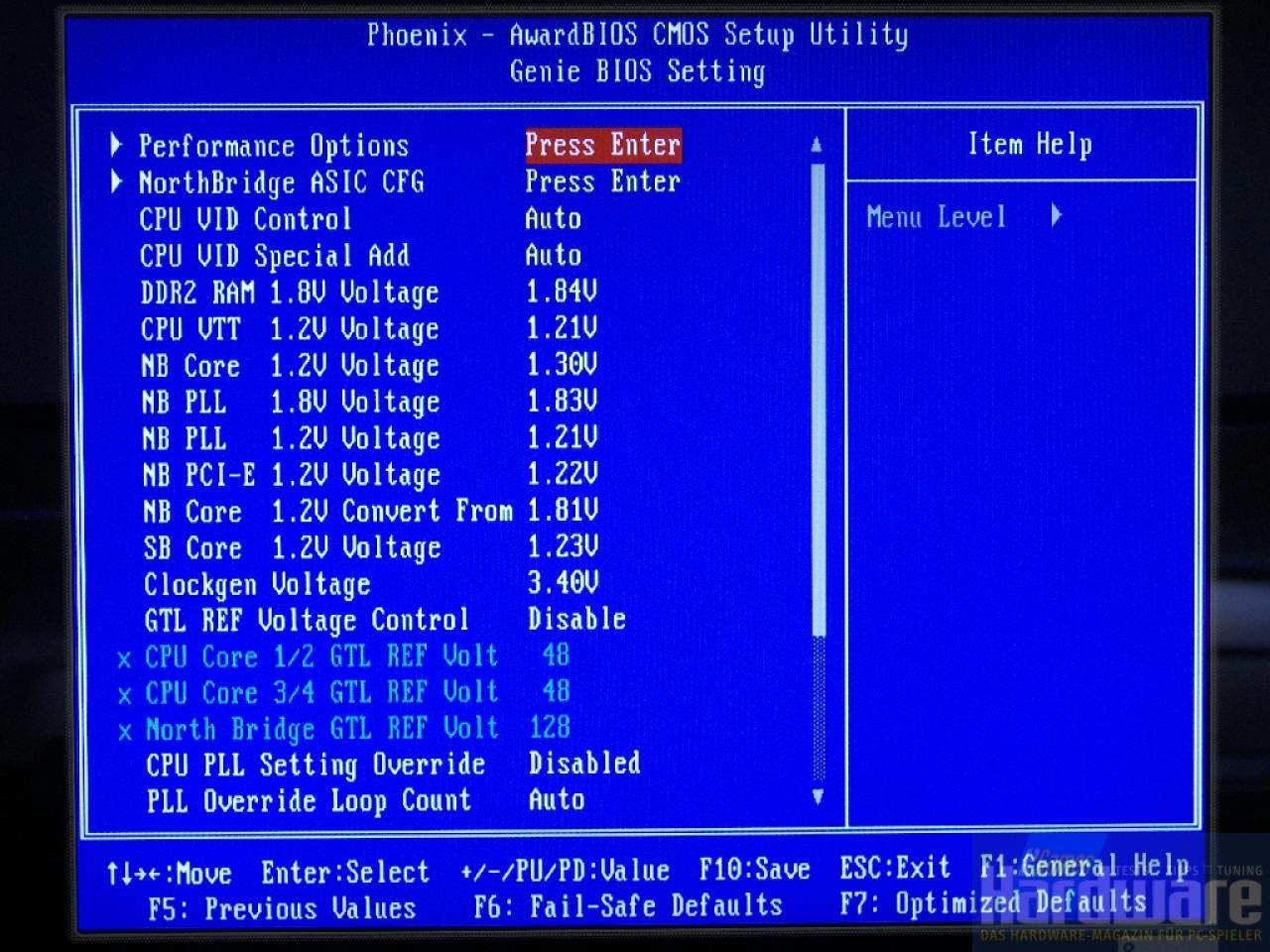 [02/02/2007] Das BIOS bietet gerade für Tüftler extrem vielfälltige Einstellungsmöglichkeiten.