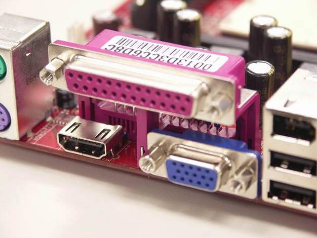 [03/03/2007] Klar zu erkennen, der HDMI-Anschluss