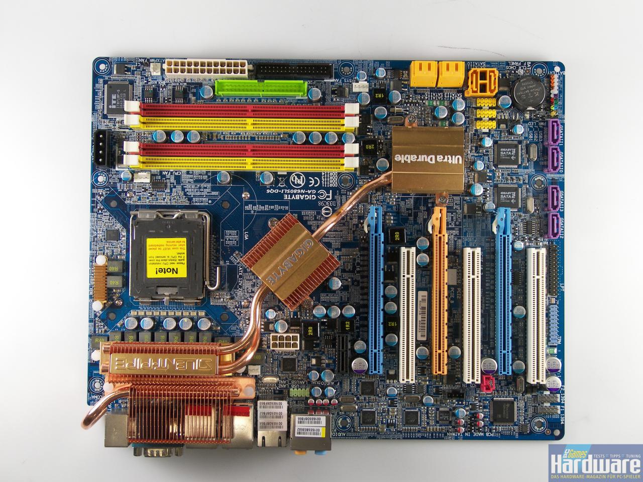 [03/04/2007] Gigabyte N680SLI-DQ6 01 Praxis