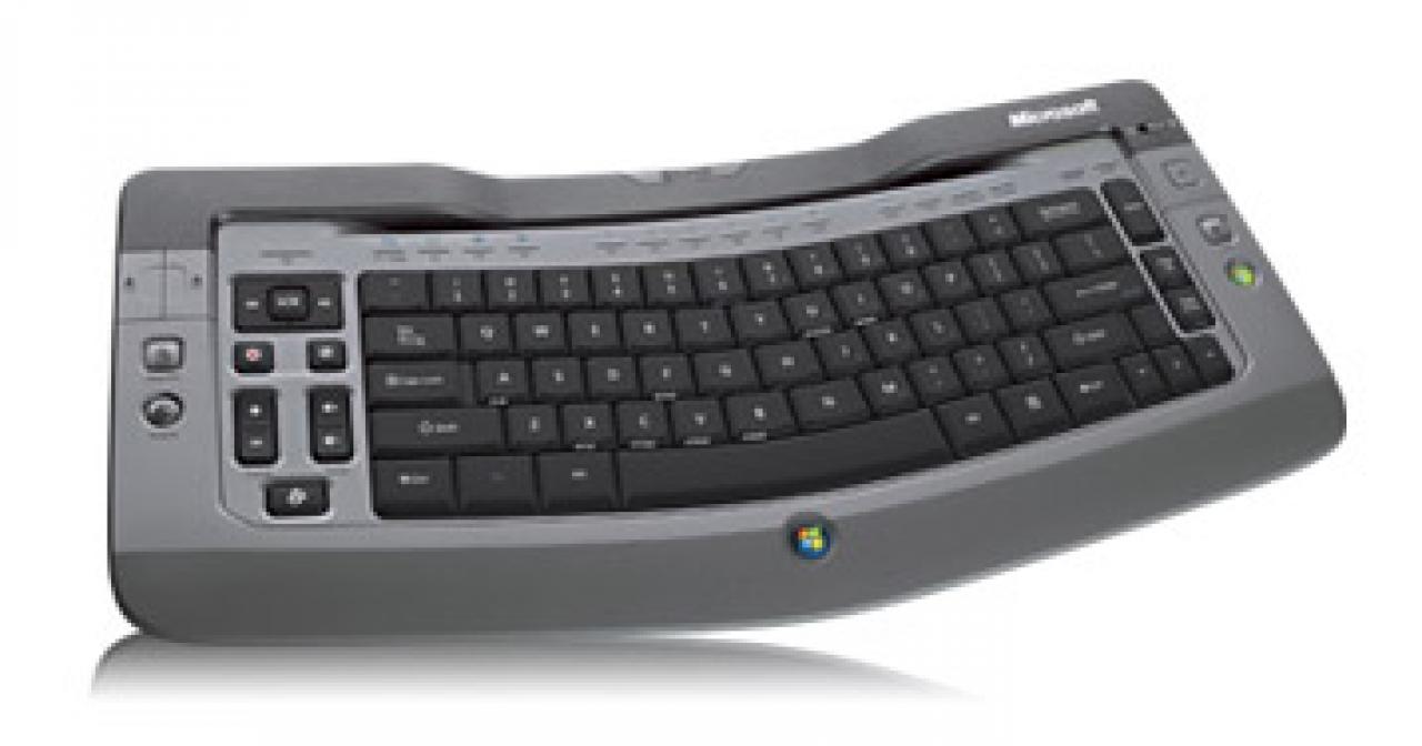 [20/06/2007] Sehr flache gewinkelte Bluetooth-Tastatur für Viel- und Wenigschreiber. (Bild: Microsoft)