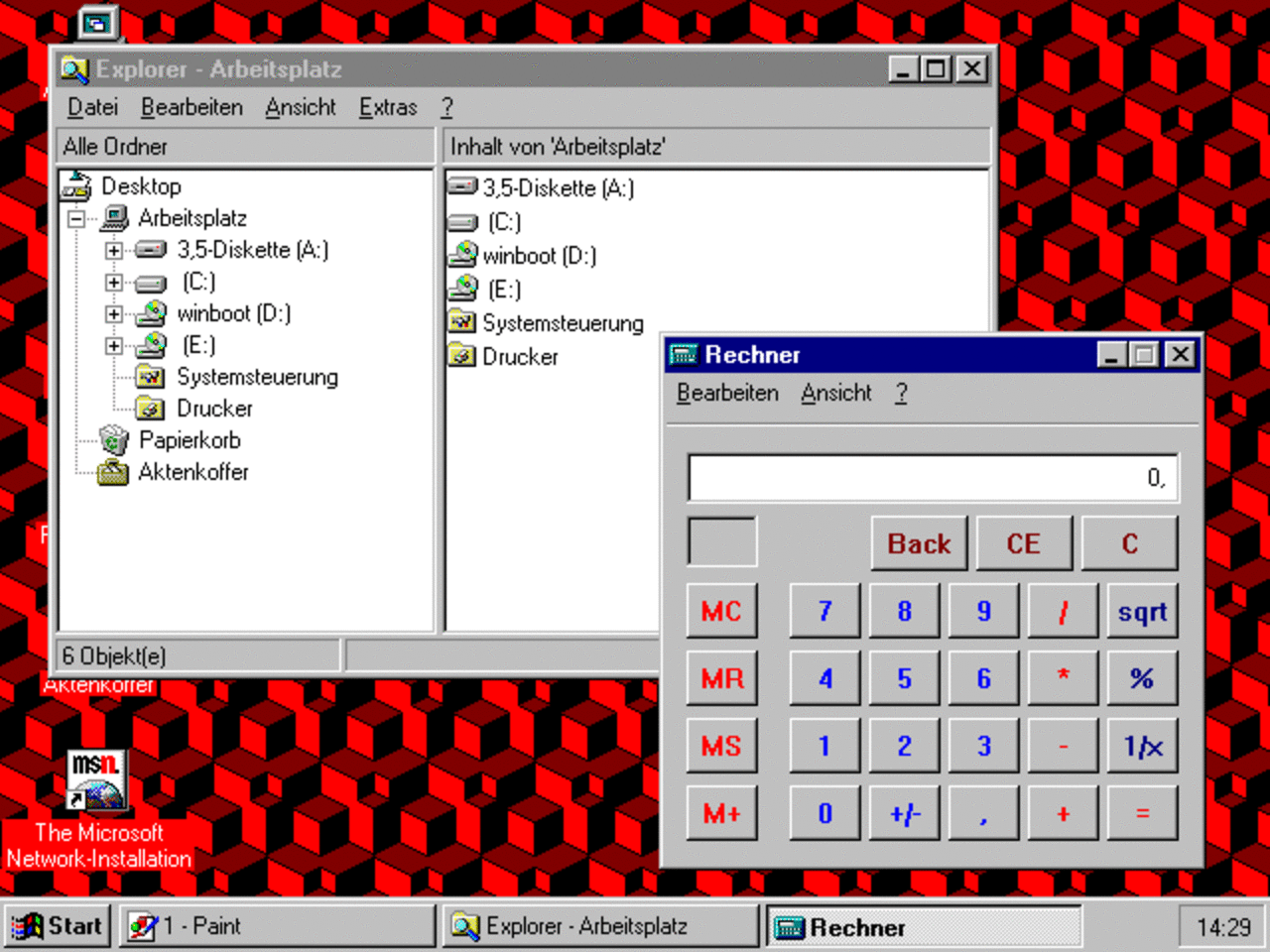 [09/07/2007] Windows 95 (1995): Chicago war was erste 32-Bit-OS für Heimanwender. Es ist die Mutter des Desktops und führte das Startmenü ein. Es erschienen drei Ableger, Windows 95 A, dass ein Service Pack enthielt, und Windows 95 B, das USB-Unterstützung ermöglichte und mit FAT32 ein neues Dateisystem mitbrachte. Windows 95 C (1997) ermöglichte bessere Internet-Unterstützung. (Bild: winhistory.de)