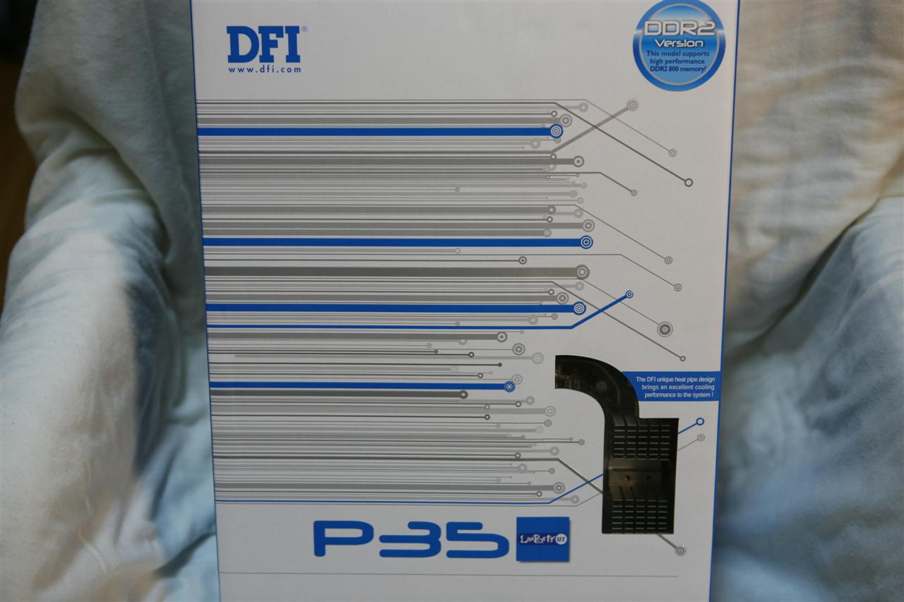 [08/08/2007] DFI Lanparty UT P35-T2R (Bild: Andre Yang, Xtremesystems)