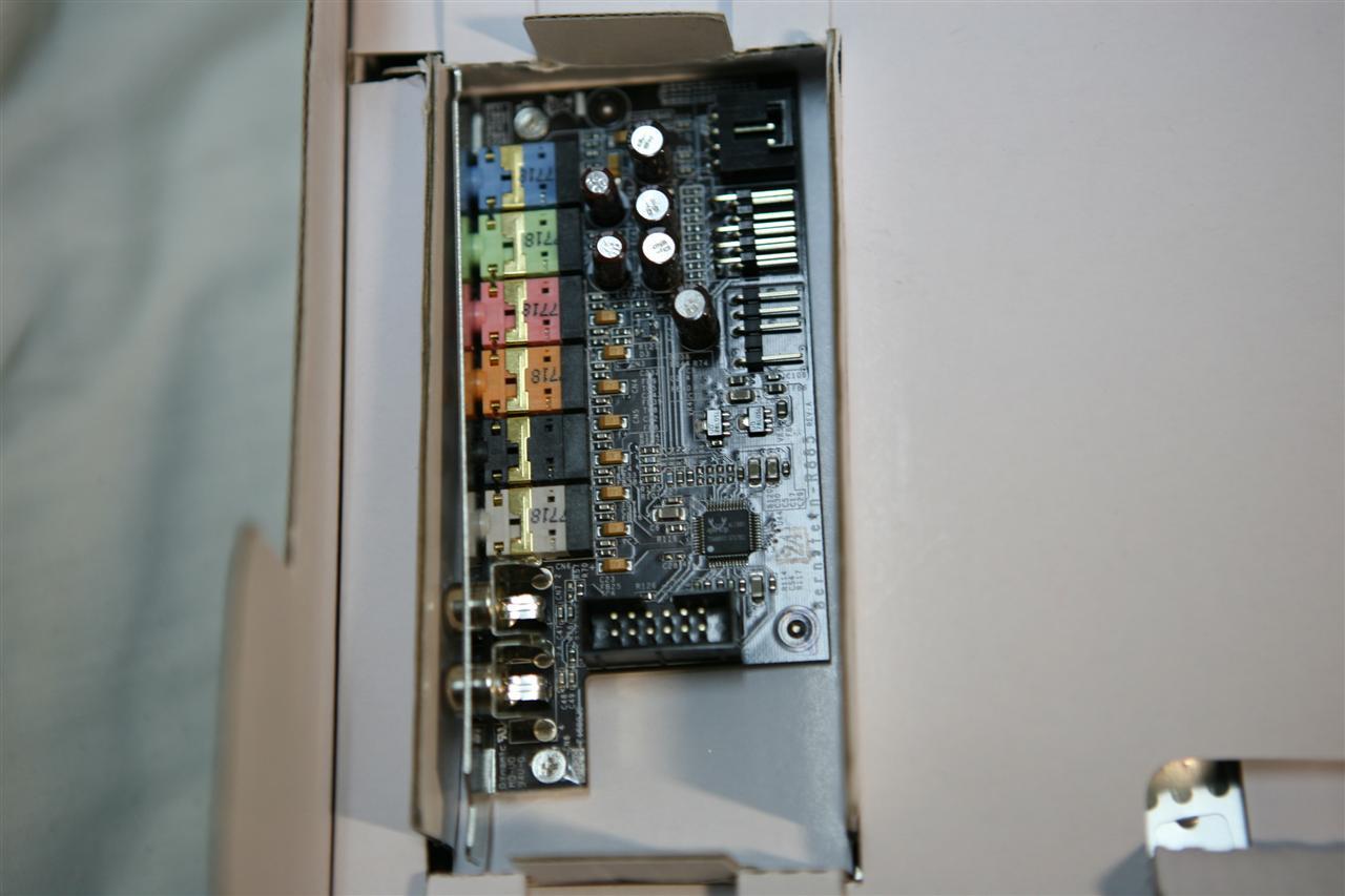 [08/08/2007] DFI Lanparty UT P35-T2R (Bild: Andre Yang, Xtremesystems)