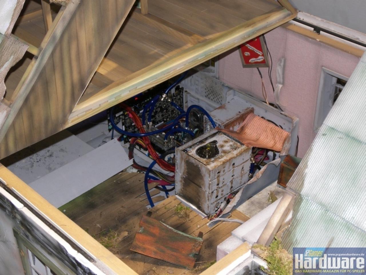 [24/08/2007] Asus zeigt Stalker-Casemod auf der Games Convention 2007