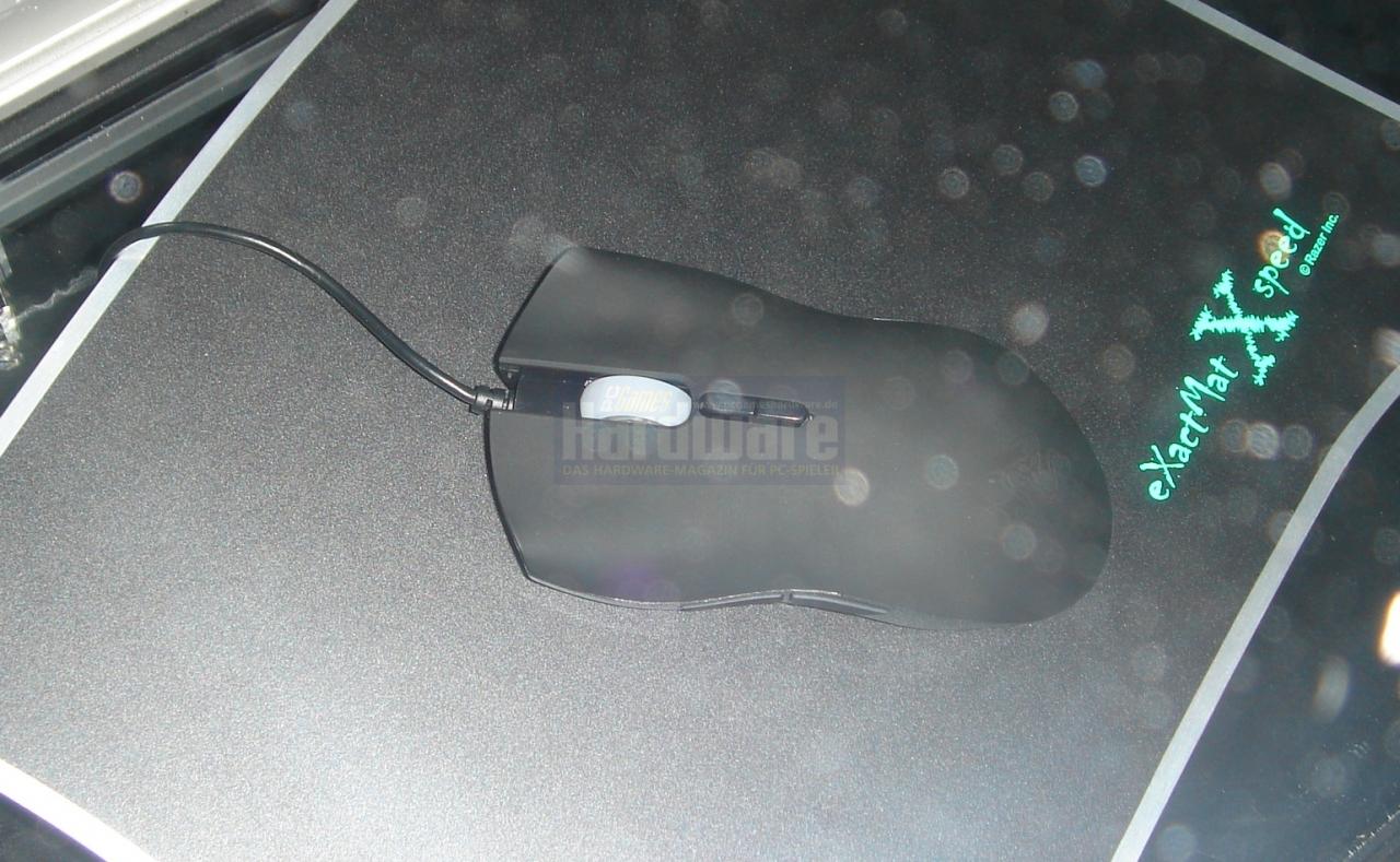[23/08/2007] Razer auf der GC: Lachtesis unter Glas (Bild: PCGH)