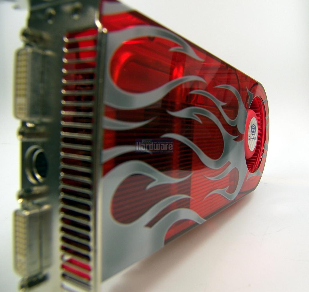 [01/08/2007] Auch optisch ein imposantes Stück Hardware stellt die HD2900 XT dar