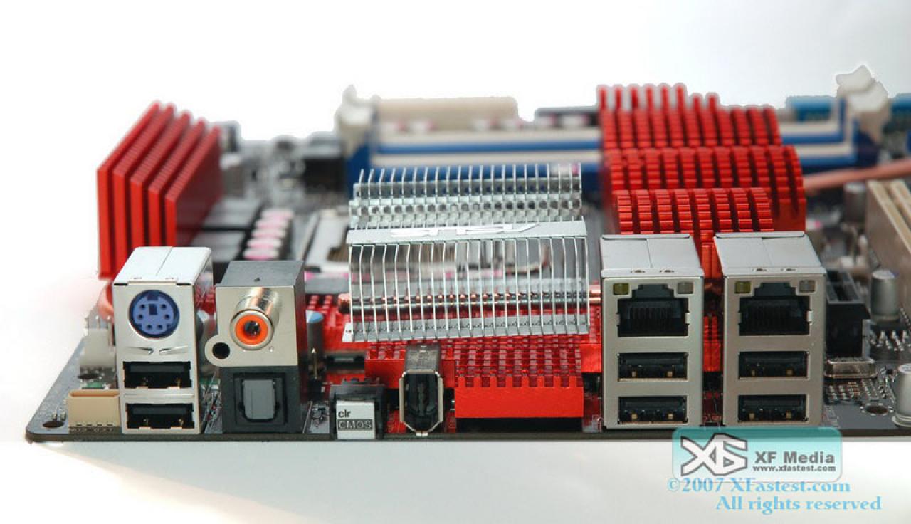 [05/09/2007] Asus Maximus Formula ROG (Bild: Xfastest.com)