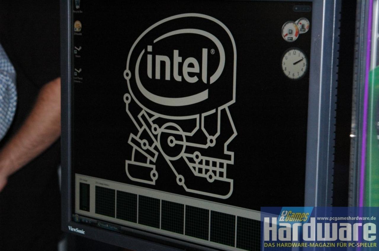 [19/09/2007] Acht Kerne dank zwei Quad-Core-CPUs. (Bild: PCGH)