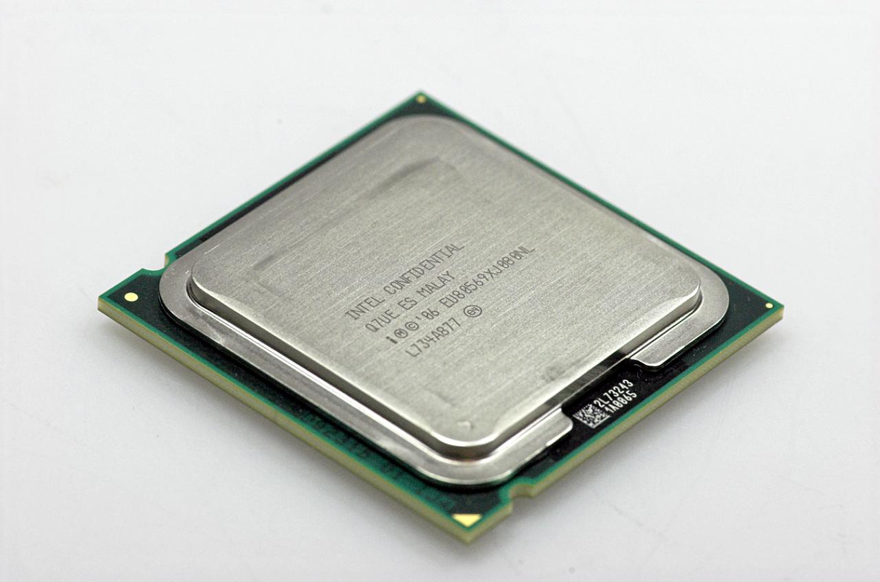 [28/10/2007] Mit einem Vierkerner wie dem links abgebildeten Core 2 Extreme QX9650 läuft der Rockstar-Titel rund