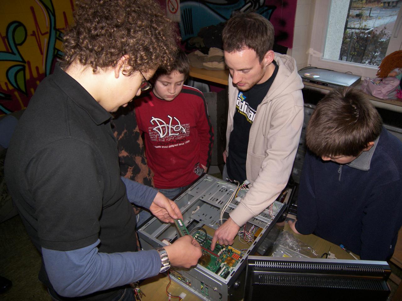 [07/11/2007] PCGH verschenkt Hard- und Software im Wert von 5.000 Euro.