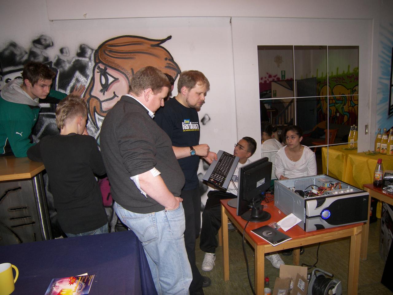 [07/11/2007] PCGH verschenkt Hard- und Software im Wert von 5.000 Euro.