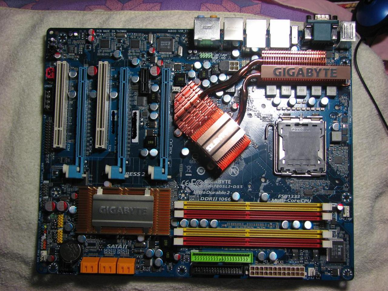 [01/11/2007] Angebliches Bild des Gigabyte GA-780SLI-DS5 (Bild: Tcmagazine)