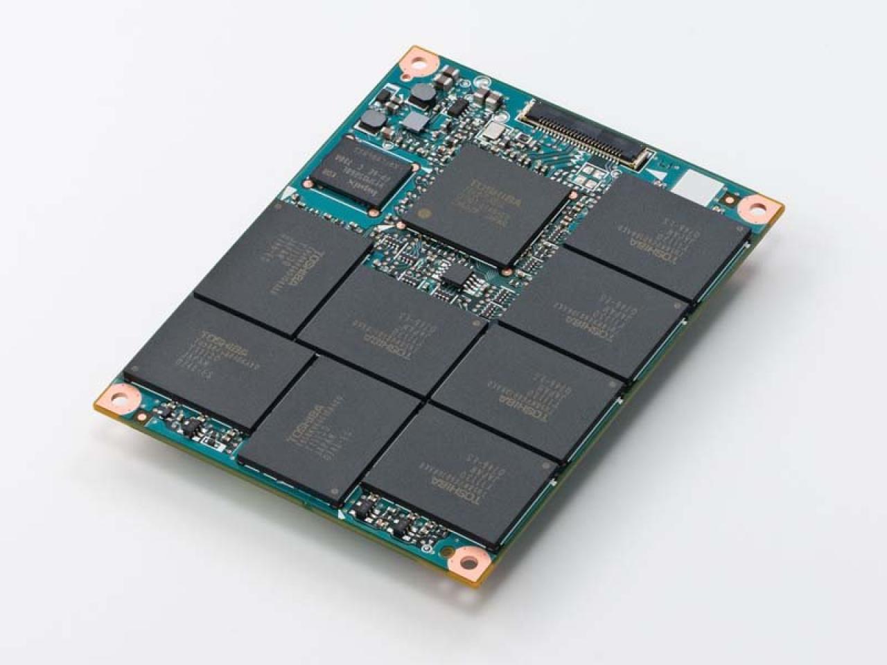 [10/12/2007] Unter die Haube geschaut: Toshiba SSD. (Bild: Toshiba)