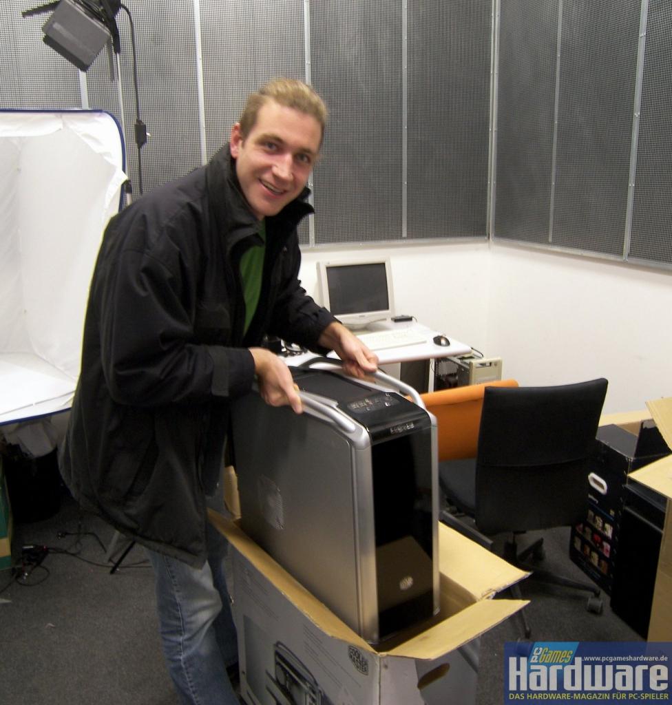 [12/12/2007] Nvidia 3-Wege-SLI: Vorkonfiguriertes High-End-System wird ausgepackt