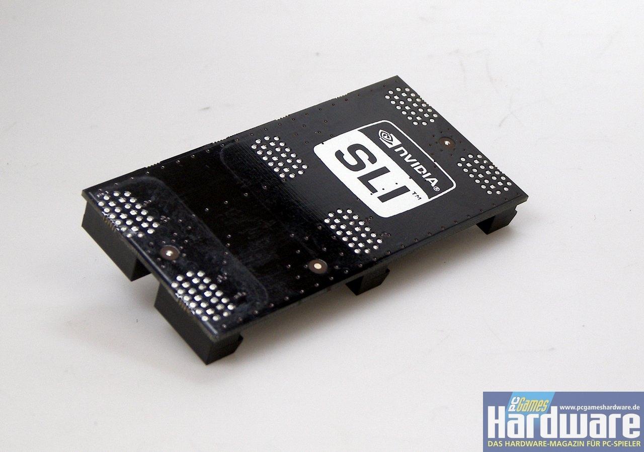 [12/12/2007] Nvidia 3-Wege-SLI: Spezielle Brücken benötigt