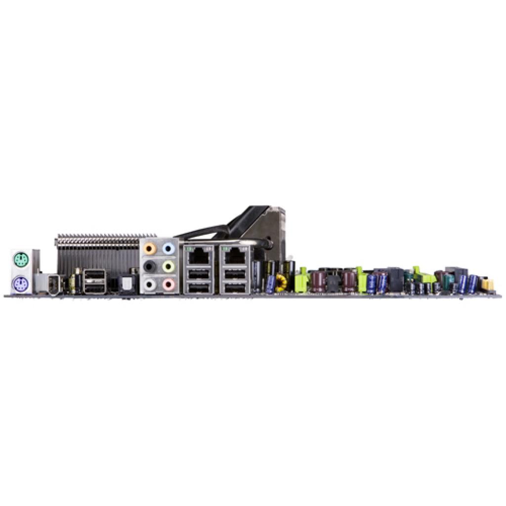 [17/12/2007] XFX Nforce 780i SLI(Bild: techpowerup.com)