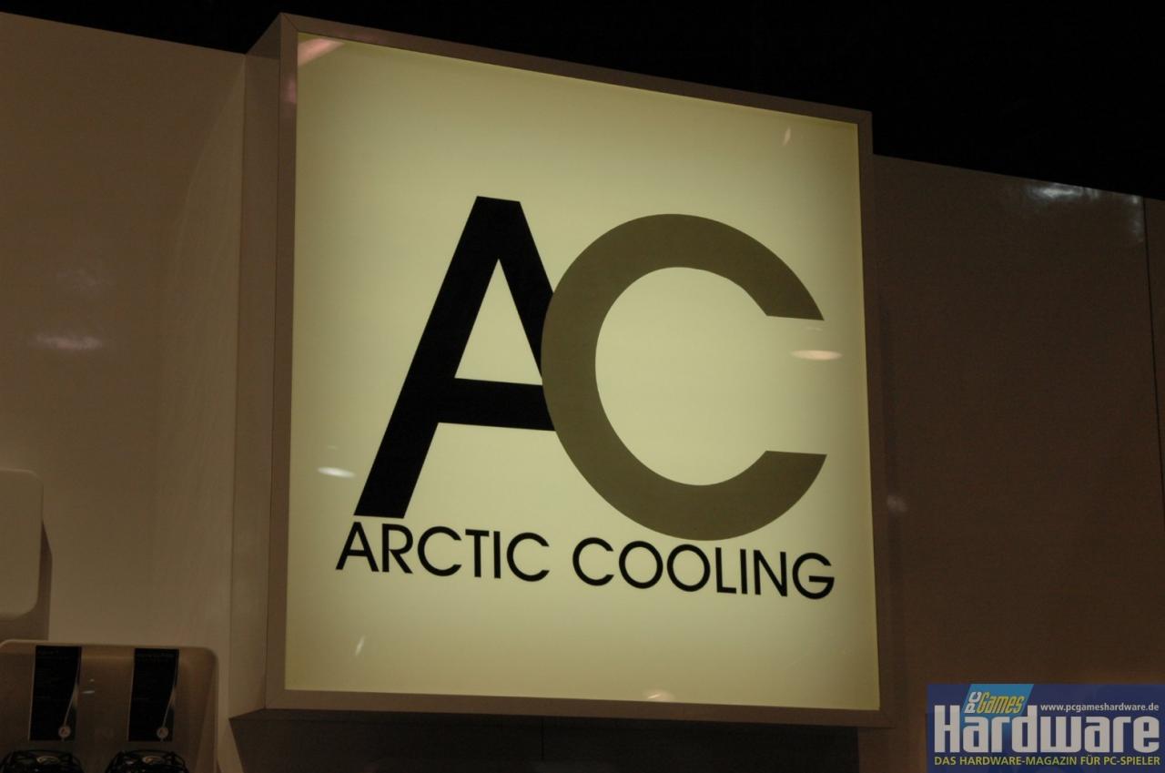 [10/01/2008] PCGH am Stand von Arctic Cooling auf der CES