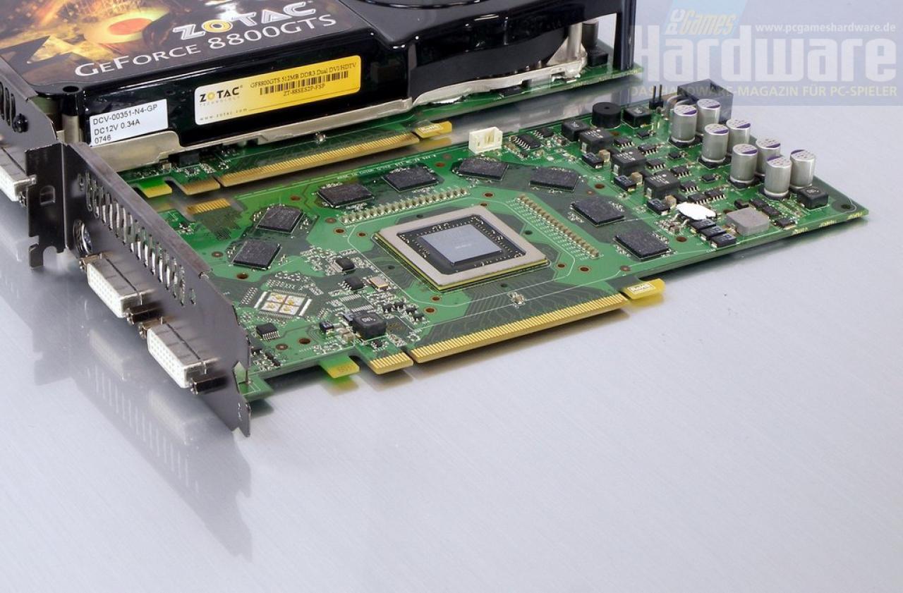 [29/01/2008] Geforce 8800 GTS 512 G92: Mit und ohne Kühler (Bild: PCGH)