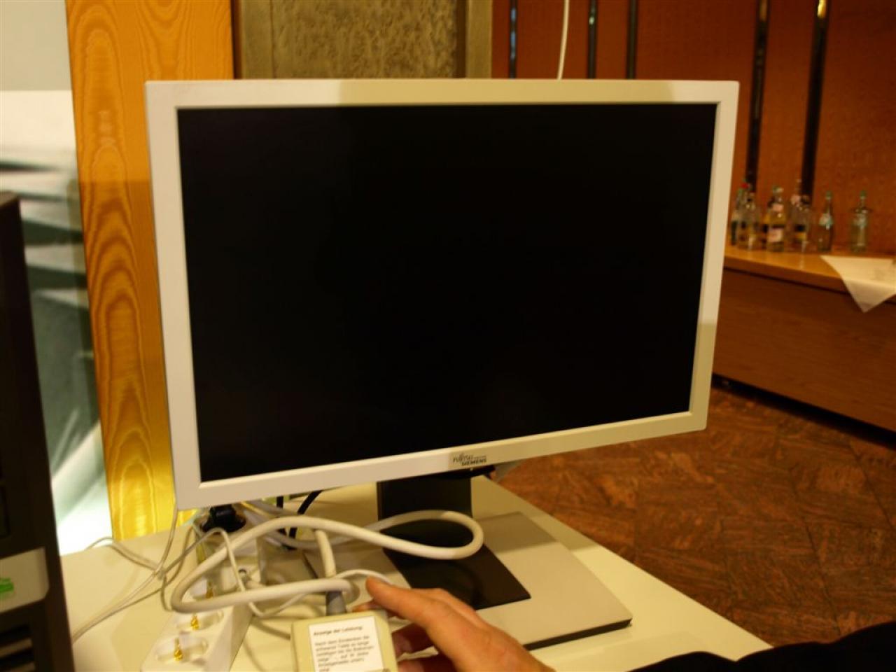 [22/01/2008] Fujitsu-Siemens 20-Zoll-LCD: Stromverbrauchmessung (Bild: PCGH)