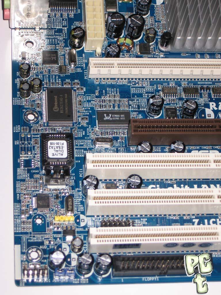 [28/01/2008] Asrock: Hier sind jeweils der Sound-, LAN- und BIOS-Chip zu erkennen (Bild: pc-treiber.net)