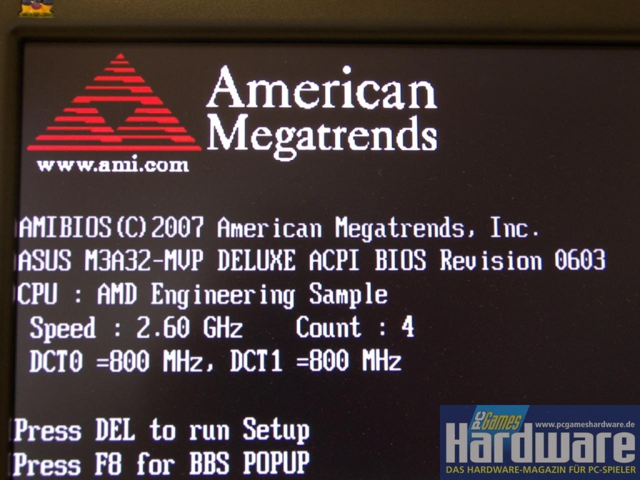 [07/01/2008] Das M3A32-MVP Deluxe von Asus mit 790FX-Chip und dem aktuellen BIOS 0603 erkennt die CPU zwar nur als 