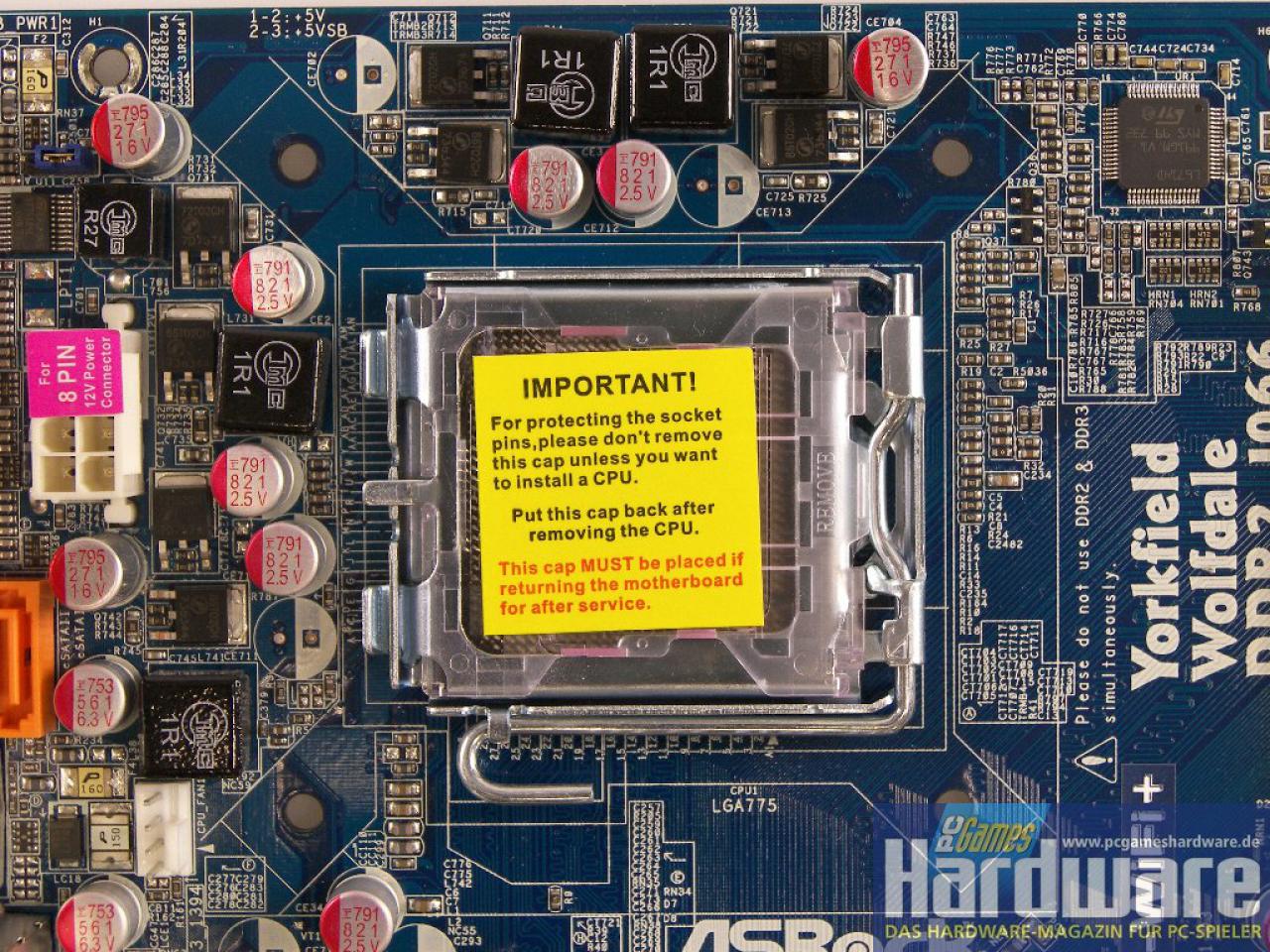 [17/01/2008] Asrock 4Core1600P35-WiFi+: Der aktuelle Intel-Sockel 775 (Bild: PCGH)