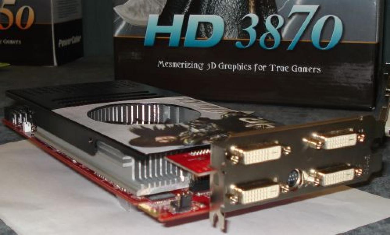 [30/01/2008] Trotz des reinen Alukühlers sollen die beiden RV670-GPUs angeblich übertaktet sein. (Bild: Fudzilla)