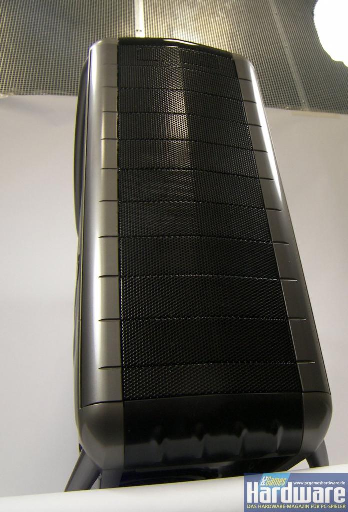[22/02/2008] Cooler Master Cosmos S. (Bild: PCGH)