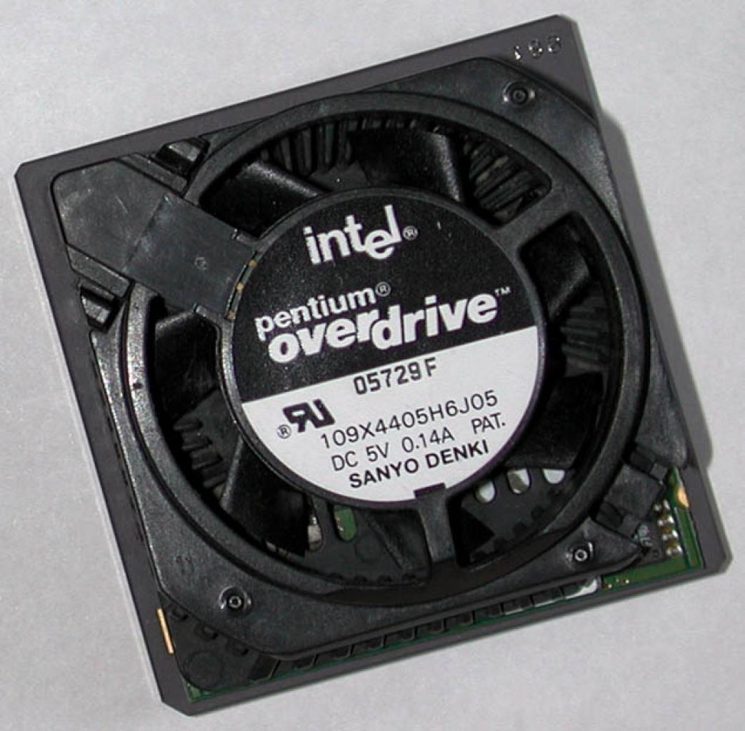 [29/02/2008] Der Pentium Overdrive in der MMX-Version brachte seinen eigenen Lüfter mit.