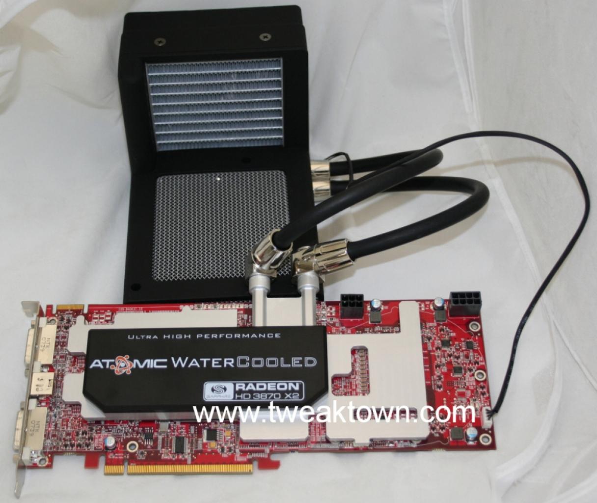 [05/02/2008] Die Sapphire HD3870 X2 Atomic Watercooled soll noch diesen Monat auf den Markt kommen und ab Werk über erhöte GPU- und Speicher-Takte sowie eine Wasserkühlung verfügen (Bild: Tweaktown.com)