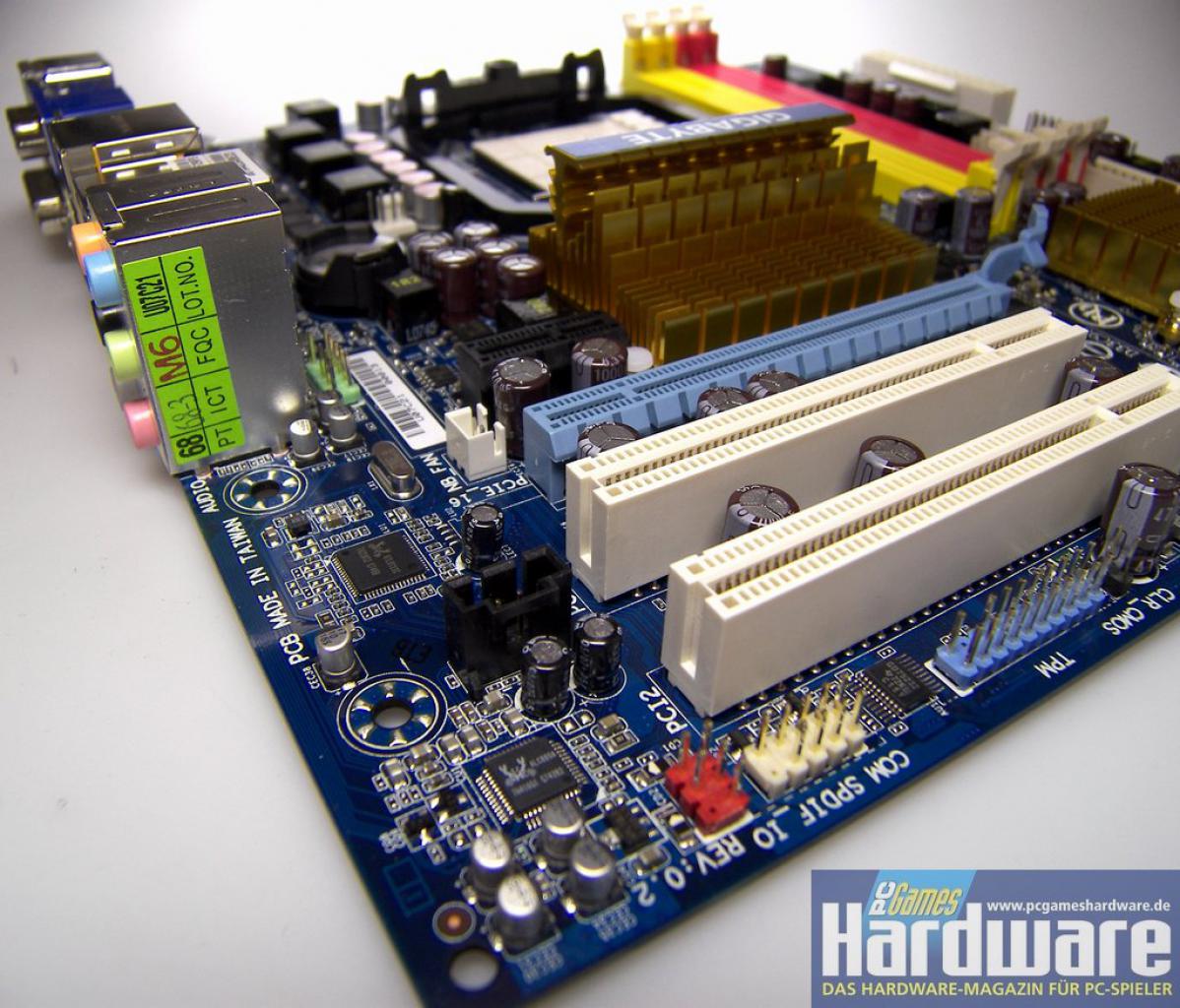 [04/02/2008] Gigabyte GA-MA78GM-S2H: Das erste Mainboard mit integrierter Direct-X-10-Grafik dank AMDs 780G-Chipsatz mit RS780-IGP (Bild: PCGH)