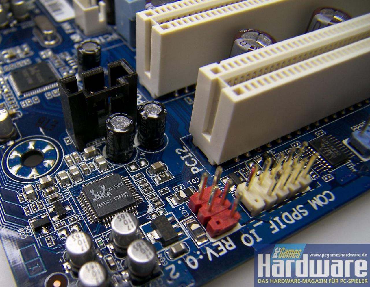 [04/02/2008] Gigabyte GA-MA78GM-S2H: Das erste Mainboard mit integrierter Direct-X-10-Grafik dank AMDs 780G-Chipsatz mit RS780-IGP (Bild: PCGH)